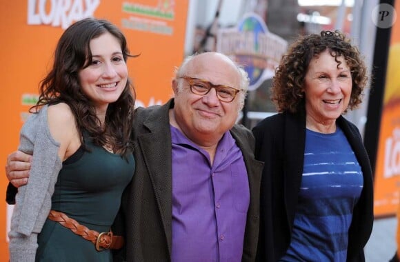Danny DeVito, sa femme Rhea Pearlman et leur fille Lucy à l'avant-première du film Le Lorax, à Los Angeles, le 19 février 2012.