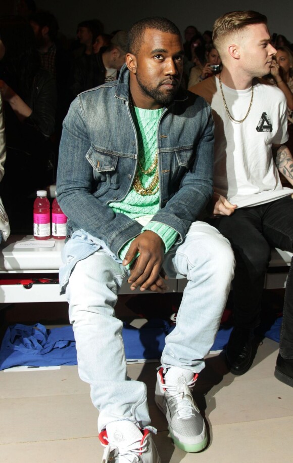 Kanye West assistait au défilé Mark Fast à Londres, le 20 février 2012.