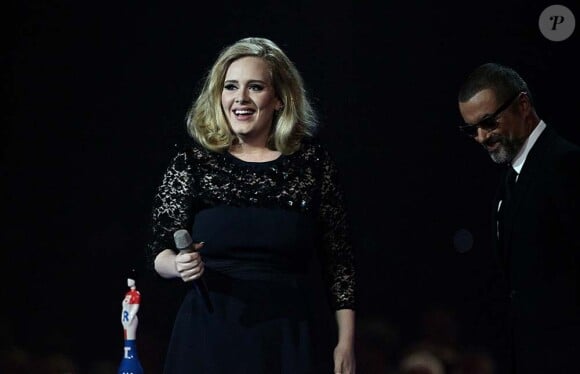 Adele et George Michael aux Brit Awards, à Londres, le 21 février 2012.