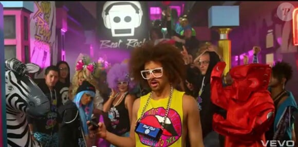 LMFAO fait des excès de ''party rock'' dans le clip de Sorry for Party Rocking (février 2012), single-titre de son second album.