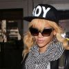 Rihanna à son arrivée à l'aéroport de Los Angeles, le 2 mars 2012.