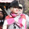 Gwen Stefani s'amuse avec ses fils Kingston et Zuma, dans un parc d'attractions près de Los Angeles, le 3 mars 2012.