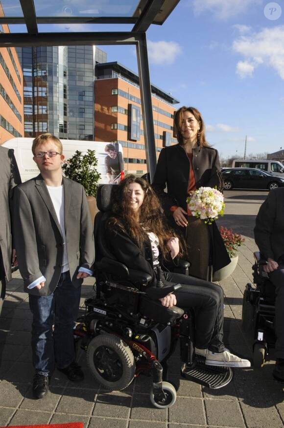 Malgré un emploi du temps serré, la princesse Mary de Danemark a pris le temps de quelques rencontres, lors de l'inauguration le 5 mars 2012 de la Conférence européenne de Copenhague sur le Handicap.