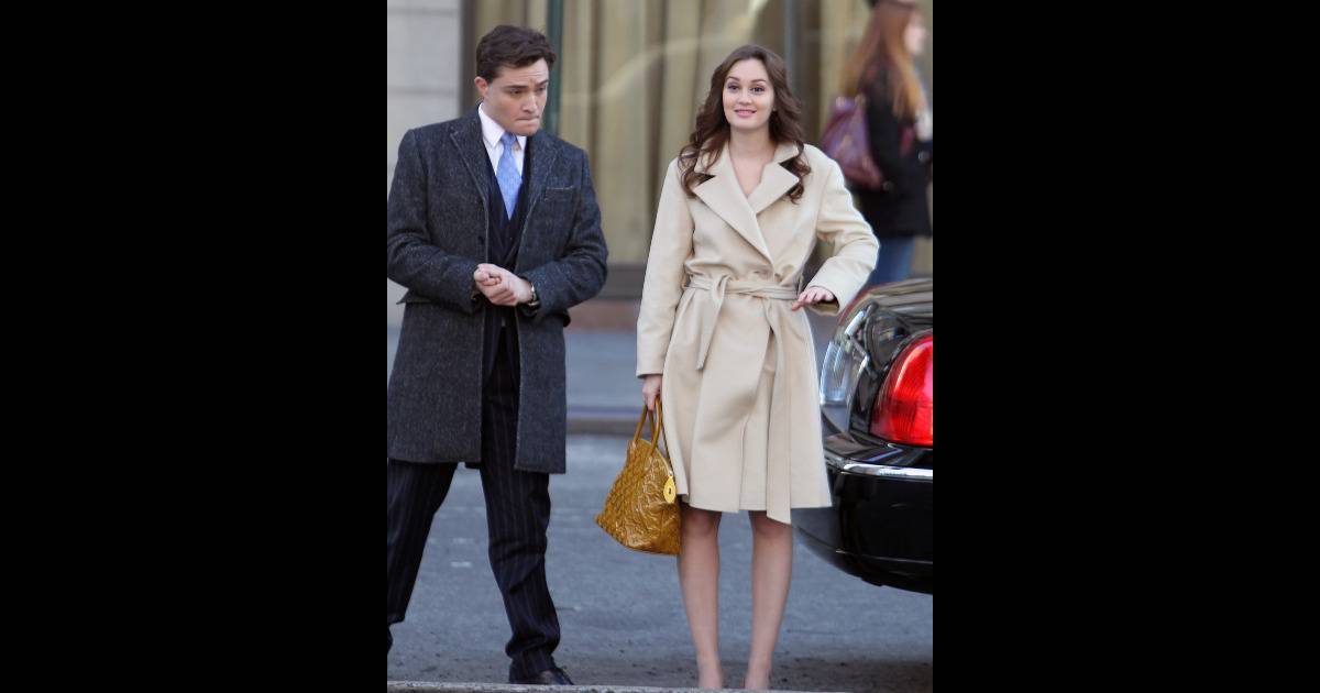 Leighton Meester et Ed Westwick, très élégants, sur le tournage de Gossip Girl, le 5 mars à New Leighton Meester et Ed Westwick, très élégants, sur le tournage de Gossip Girl, le 5 mars à New