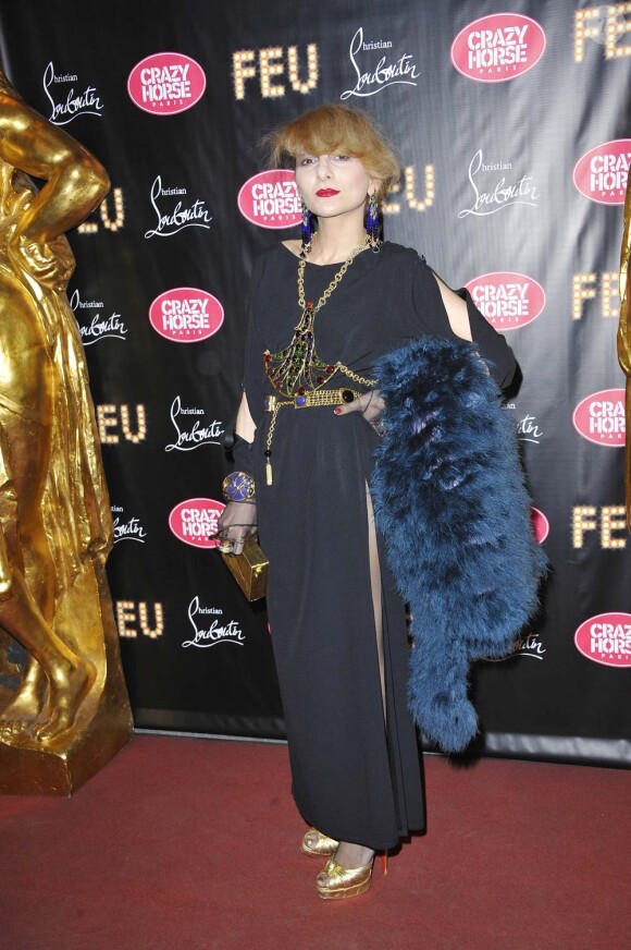 Catherine Baba à la première VIP de la revue Feu du Crazy Horse, à Paris, le 12 mars 2012.