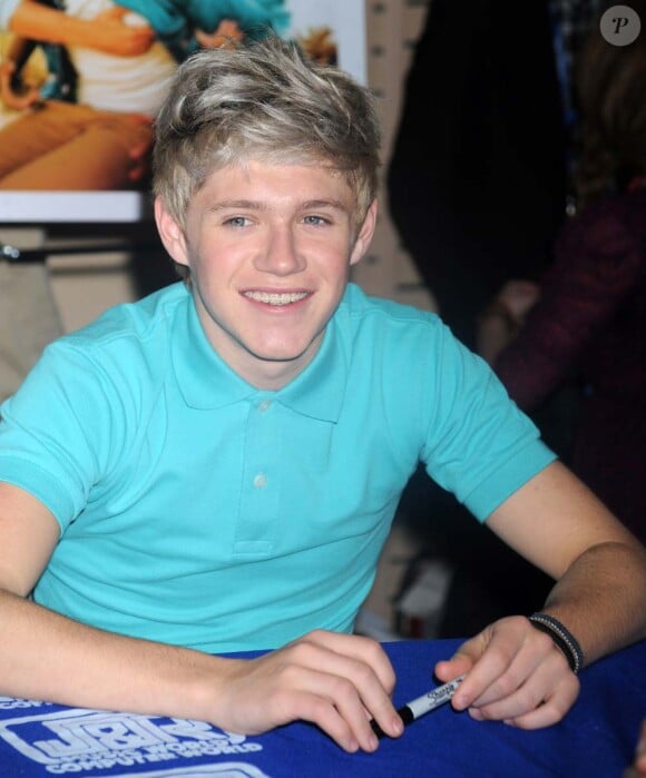 Niall Horan de One Direction dans un magasin de disques new-yorkais, le 12 mars 2012.