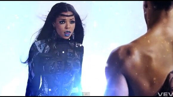 Ashanti : Comeback annoncé par le clip de The Woman You Love, avec Busta Rhymes
