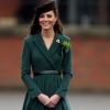 La Duchesse de Cambridge, Kate Middleton, simplement radieuse à Aldershot ce 17 mars, pour célébrer la Saint-Patrick.