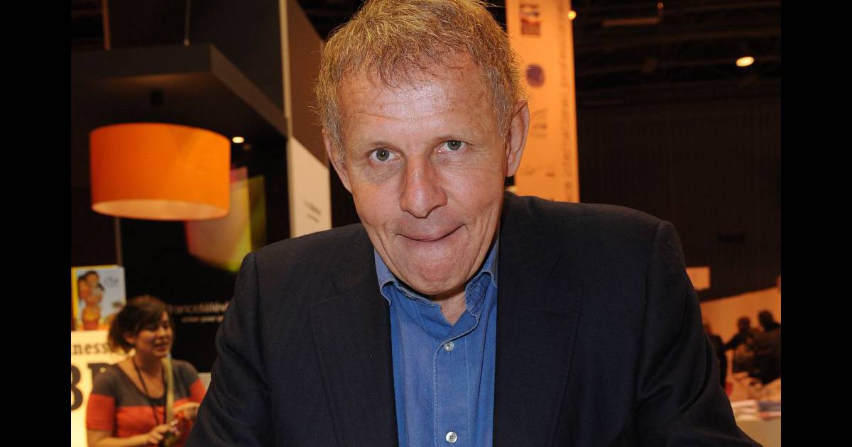 Stephane Guillon Fils De Patrick Poivre D Arvor Patrick Poivre d'Arvor au Salon du Livre à Paris le 18 mars 2012
