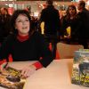 Anny Duperey au Salon du Livre à Paris le 18 mars 2012