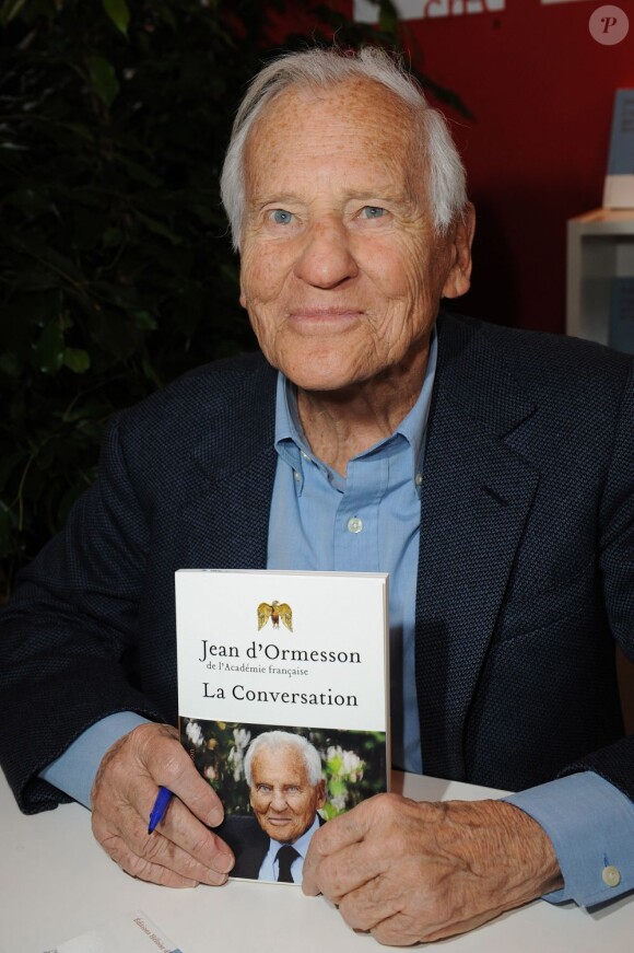 Jean d'Ormesson au Salon du Livre à Paris le 18 mars 2012