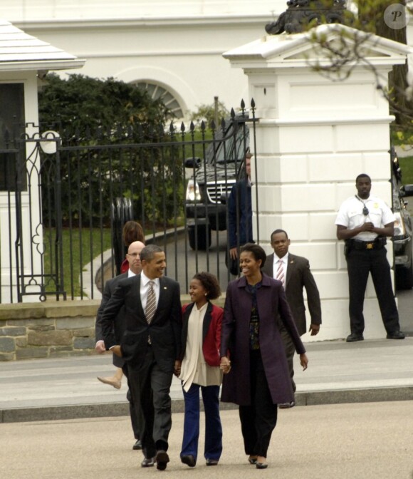 Barack et Michelle Obama en famille se rendent à l'église. Washington le 18 mars 2012