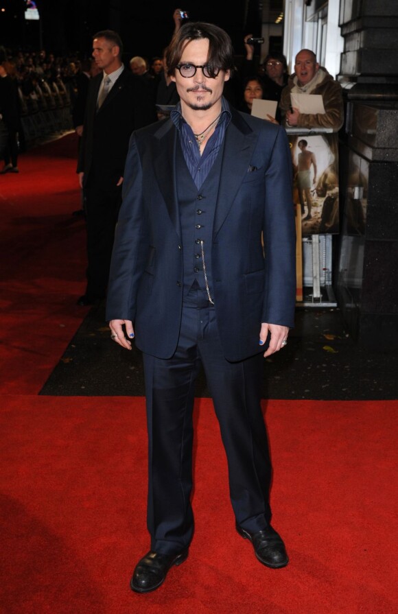 Johnny Depp à Londres en novembre 2011. L'acteur recevra le Fashion Icon Award en juin prochain lors des CFDA Awards 2012.