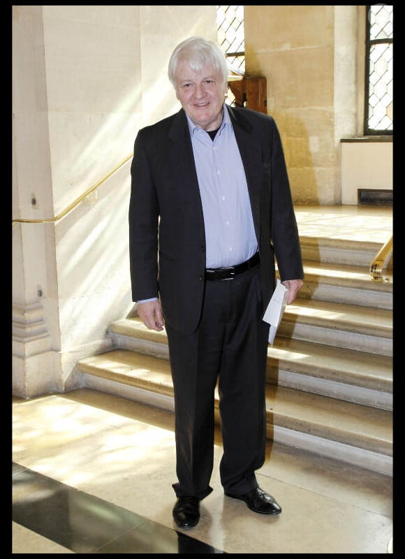 Jacques Perrin lors de l'installation de Jean-Jacques Annaud au sein de l'Académie des Beaux-Arts à Paris le 28 mars 2012