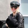 Gwen Stefani, stylée, arrive aux studios South Music & Sound Design pour retrouver ses compères du groupe No Doubt. Santa Monica, le 28 mars 2012.