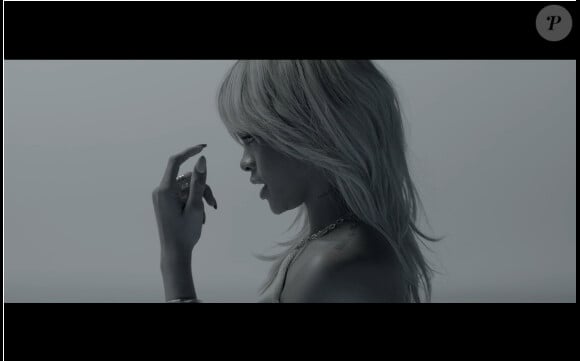 Rihanna dans le clip de Take Care.