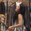 Vanessa Hudgens fait du shopping à Los Angeles le 11 avril 2012