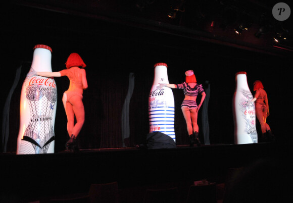 Lancement au Trianon le 12 avril 2012 de la collection designée par Jean-Paul Gaultier de la bouteille Coca-Cola Light