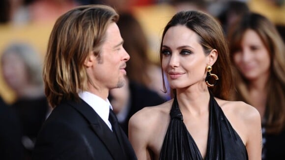 Angelina Jolie et Brad Pitt fiancés: Une énorme bague, un couple qui fait rêver