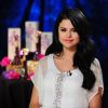Selena Gomez présente son nouveau parfum à Los Angeles le 19 avril 2012