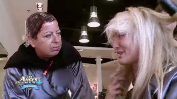 Marie chez le coiffeur dans les Anges de la télé-réalité 4, vendredi 27 avril 2012, sur NRJ 12