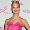 La ravissante Erin Heatherton lors de la soirée Hot Pink de la Breast Cancer Reaserch Fondation au Waldorf Astoria. New York, le 30 avril 2012.