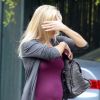 Reese Witherspoon, qui attend son troisième enfant, à Brentwood le 1er mai 2012