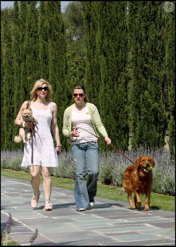 Courtney Love et sa fille Frances Bean Cobain à Beverly Hills, le 7 mai 2006.