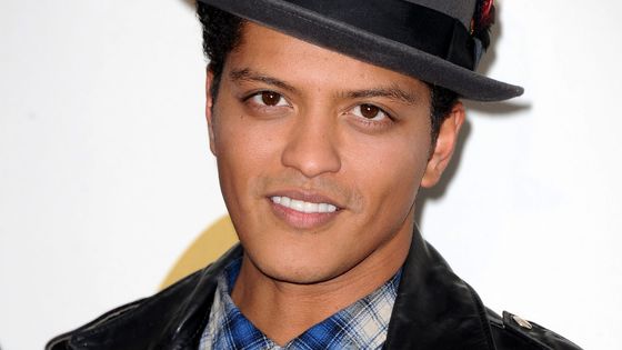 Bruno Mars - Purepeople