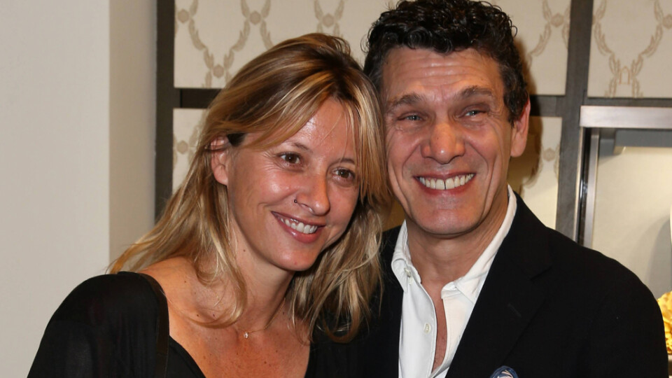 Il peut finir mes phrases" : Sarah Poniatowski, ex de Marc Lavoine, fait l'éloge  d'un homme qui lui a donné un nouveau souffle - Purepeople