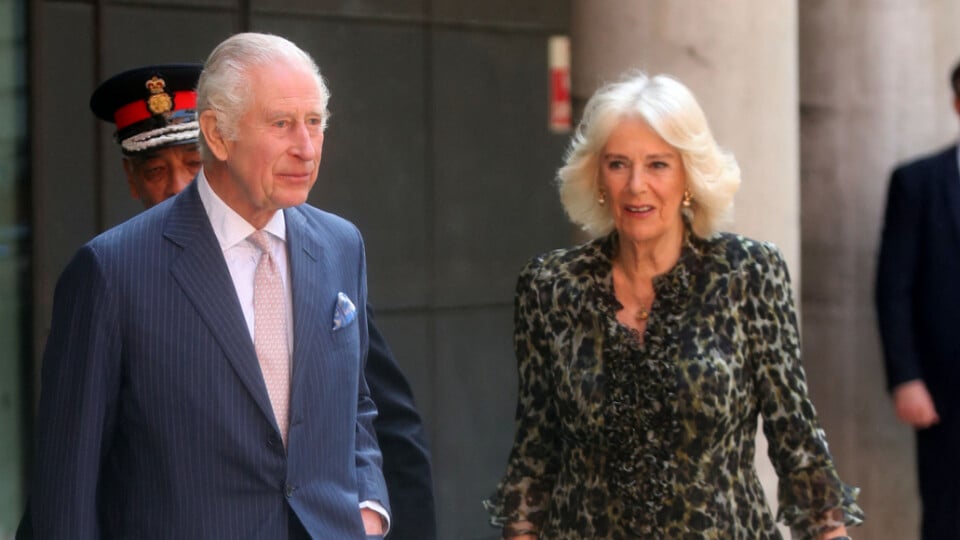 PHOTOS Charles III de retour : ce détail de son look n'est pas passé inaperçu, tout comme la robe léopard de Camilla