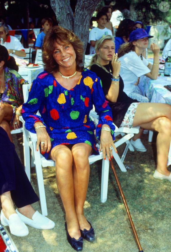 Archives - Chantal Nobel à Saint-Tropez en août 1990 © AGENCE / BESTIMAGE