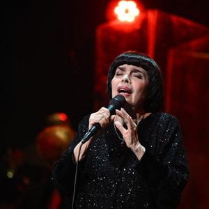Mireille Mathieu se produit en concert à l'Olympia à Paris, France, le 24 octobre 2025. Photo by Christophe Meng/ABACAPRESS.COM