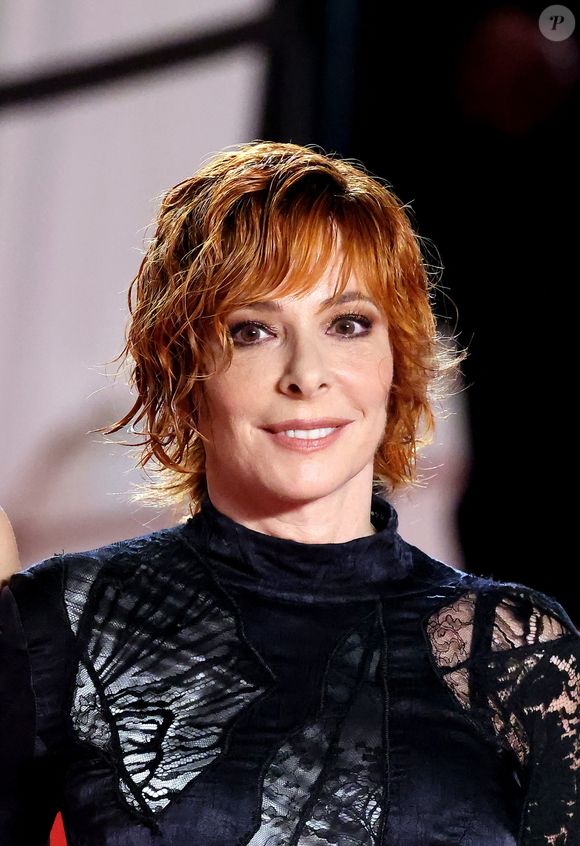 Mylène Farmer - Montée des marches du film « Dalloway » lors du 78ème Festival International du Film de Cannes, au Palais des Festivals à Cannes. Le 15 mai 2025
© Jacovides-Moreau / Bestimage