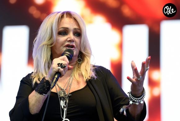 Le couple s'était dit oui le 14 juillet 1973

Bonnie Tyler en concert au festuival Rewind à Macclesfield, Royaume Uni, le 5 août 2018. Backgrid UK/ Bestimage