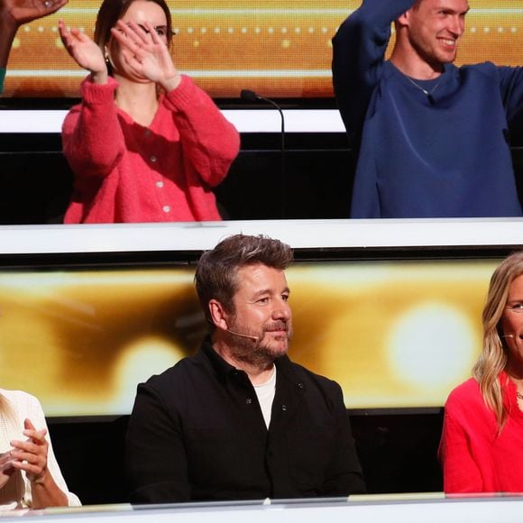 En plus d'être présent à la télé et à la radio

Exclusif - Valérie Maurice, Bruno Guillon, Agathe Lecaron lors de l'enregistrement de l'émission "100% logique" présentée par C. Feraud et qui sera diffusée le le 4 octobre 2025 sur France 2 au studio du Lendit à Saint-Denis, France, le 12 mars 2025. © Christophe Clovis/Bestimage