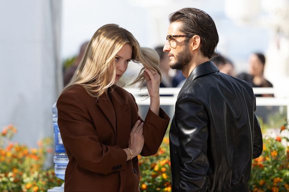 Virginie Efira, Pierre Niney - Photocall du film "Histoires Parallèles" lors du 79ème Festival International du Film de Cannes, le 15 mai 2026.
© Jacovides/Moreau/Bestimage
