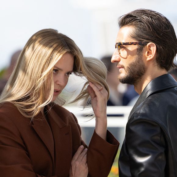 Virginie Efira, Pierre Niney - Photocall du film "Histoires Parallèles" lors du 79ème Festival International du Film de Cannes, le 15 mai 2026.
© Jacovides/Moreau/Bestimage
