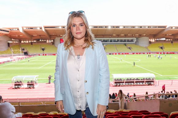 Mais aussi sur le fait qu'elle ne se sentait pas bien dans sa peau avant cela.


Camille Gottlieb - La famille princière de Monaco assiste au match de football Racing Stars Football Cup opposant les pilotes Nazionale Piloti contre les Barbagiuans au stade Louis II à Monaco le 21 mai, 2025. © Claudia Albuquerque/Bestimage