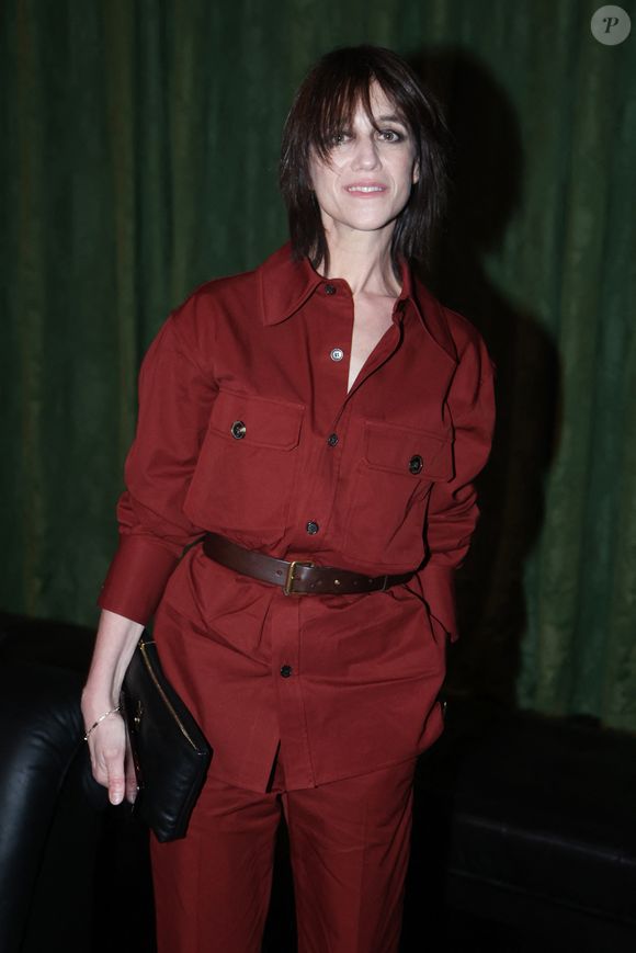 Charlotte Gainsbourg assiste au défilé Saint Laurent Womenswear Fall/Winter 2024-2025 dans le cadre de la semaine de la mode à Paris le 27 février 2024 à Paris, France. © Jerome Dominé/ABACAPRESS.COM