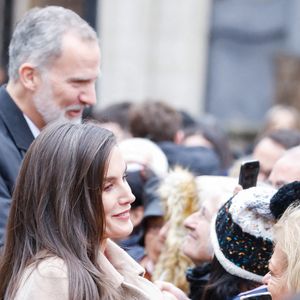 Assurant calme, sécurité et discrétion absolue pour l’épouse de Felipe VI

La reine Letizia d'Espagne et le roi Felipe d'Espagne visitent Cuenca pour l'ouverture d'un nouvel hôpital universitaire le 19 décembre 2024 à Cuenca, Espagne. Photo by Archie Andrews/ABACAPRESS.COM