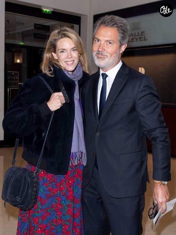 En septembre, "Le Parisien" a également recueilli les témoignages de trois patientes qui racontent avoir connu des complications à la suite d’interventions réalisées par Stéphane Delajoux. 

Julie Andrieu et son mari Stéphane Delajoux - Photocall de la représentation de "Dream Compagnie Julien Lestel" à la salle Pleyel à Paris le 16 janvier 2020. © Coadic Guirec-Pierre Perusseau/Bestimage