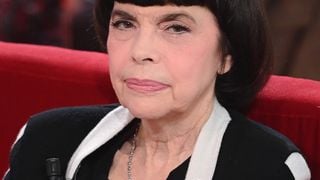 Mireille Mathieu prend la parole après la disparition d’une figure proche de son clan : "Merci pour toutes ces années"