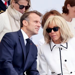 le président Emmanuel Macron, Brigitte Macron - Cérémonie du 145ème défilé militaire du 14 juillet, jour de la Fête Nationale, avenue des Champs-Elysées à Paris.
© Dominique Jacovides / Bestimage