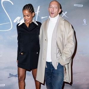 Sa chérie Narah Baptista a mis au monde leur premier enfant, un garçon prénommé Caetano
Vincent Cassel et sa compagne Narah Baptista enceinte lors de la première du film "Saint-Ex" au cinéma Pathé Wepler à Paris le 19 novembre 2024.

© Olivier Borde / Bestimage