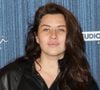 L'ex-mannequin et actrice signe son premier roman et se confie sur sa vie rêvée, partagée entre Paris et une île grecque de renom. 

Mylène Jampanoï - Avant-première du film « Chien 51 » au cinéma Le Grand Rex à Paris le 13 octobre 2025. © Coadic Guirec/Bestimage