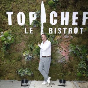Exclusif - Stéphane Rotenberg - Ouverture du premier restaurant "Top Chef" Le Bistrot à Suresnes le 7 juillet 2022. Le groupe M6 et S. Rotenberg, en collaboration avec Les Bistrots Pas Parisiens ont ouvert ce Bistrot Top Chef à Suresnes, d’une capacité de 100 places.
© Marc Ausset-Lacroix/Bestimage