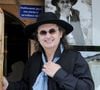 Marc Veyrat a grandi à Manigod, en Haute-Savoie, dans une famille paysanne, au contact de la ferme et des animaux.

Exclusif - Marc Veyrat dans son restaurant La Maison des Bois, à Manigod, en Haute-Savoie. Il a perdu sa troisième étoile au guide Michelin. Manigod.
© Daniel Angeli / Bestimage