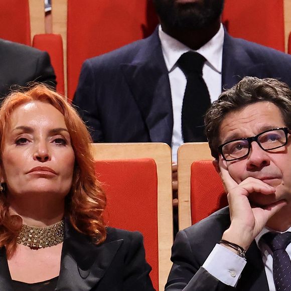 Ce malgré leur rupture au début de l'année 2025.

Laurent Gerra et Christelle Bardet pendant la cérémonie de remise du prix lumière à I.Huppert lors de la 16ème édition du Festival Lumière à l'Amphithéâtre - Centre de Congrès à Lyon, France, le 18 octobre 2024. © Dominique Jacovides/Bestimage