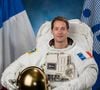 Il a déjà quitté la Terre durant 6 puis 7 mois.
Portrait officiel de l'astronaute de l'ESA et membre de l'équipage Expedition 50/51 Thomas Pesquet dans le centre de la Nasa Building 8 à Houston Texas, USA le 3 mars 2016. Photo Bill Stafford/NASA via ABACAPRESS.COM